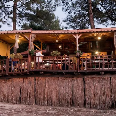 Rezort Yuva Eco Holiday Yoga Retreat